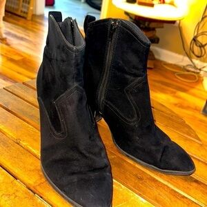 Divided by H &M Black Suede zipped Cowgirl Ankle Boots - GUC - size 10
